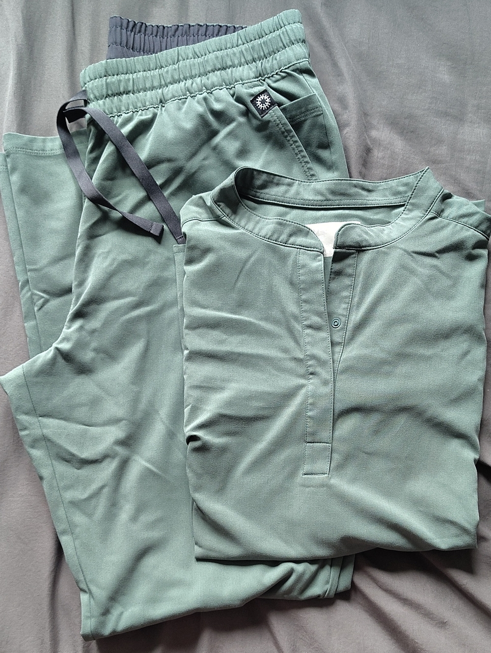 The Hypothesis Women's Scrub Set